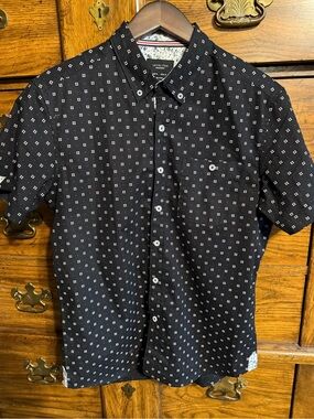 Black Short-Sleeve Button-Down Shirt with Micro Print